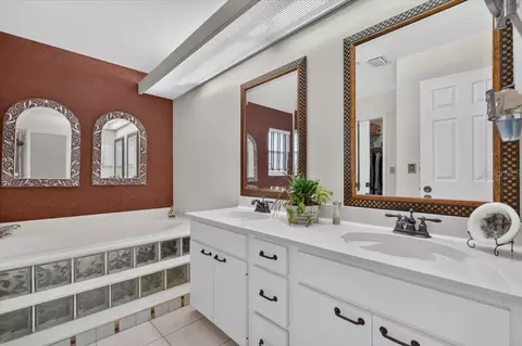 Bath - 3316 46th Plz E, Bradenton, FL 34203 photo 1 of 3