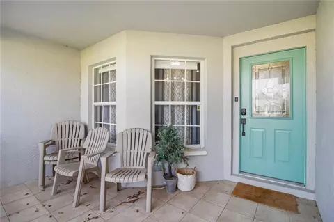 Exterior - 11816 Dunster Ln, Parrish, FL 34219 photo 4 of 10
