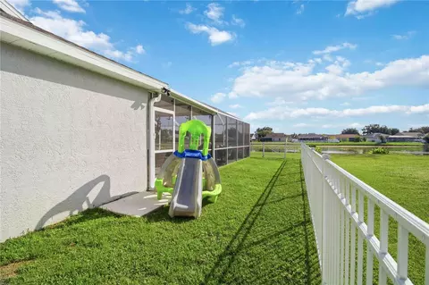 Exterior - 11816 Dunster Ln, Parrish, FL 34219 photo 10 of 10