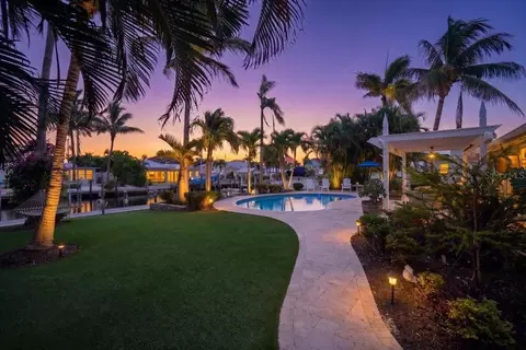 Exterior - 520 69th St, Holmes Beach, FL 34217 photo 23 of 25