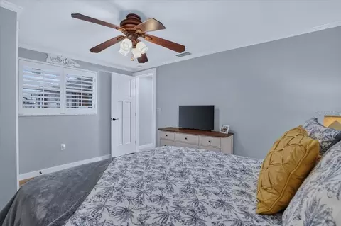 Bedroom - 520 69th St, Holmes Beach, FL 34217 photo 4 of 6