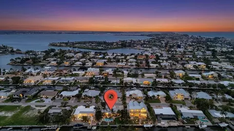 View/Area - 520 69th St, Holmes Beach, FL 34217 photo 7 of 10