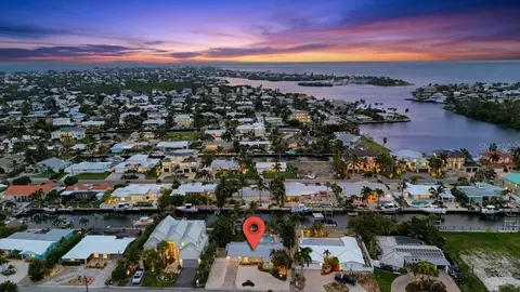 View/Area - 520 69th St, Holmes Beach, FL 34217 photo 3 of 10