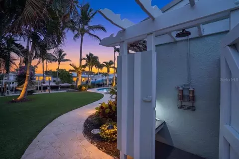 Exterior - 520 69th St, Holmes Beach, FL 34217 photo 21 of 25