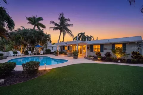 Exterior - 520 69th St, Holmes Beach, FL 34217 photo 25 of 25