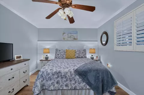 Bedroom - 520 69th St, Holmes Beach, FL 34217 photo 3 of 6