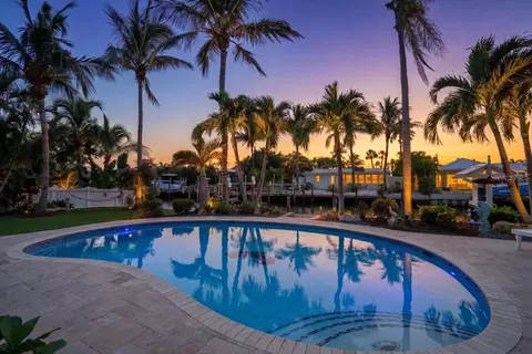 Exterior - 520 69th St, Holmes Beach, FL 34217 photo 19 of 25