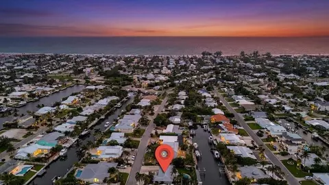 View/Area - 520 69th St, Holmes Beach, FL 34217 photo 5 of 10