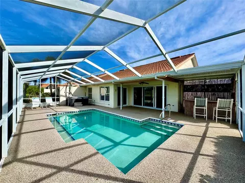 Exterior - 4720 Peridia Blvd E, Bradenton, FL 34203 photo 4 of 5