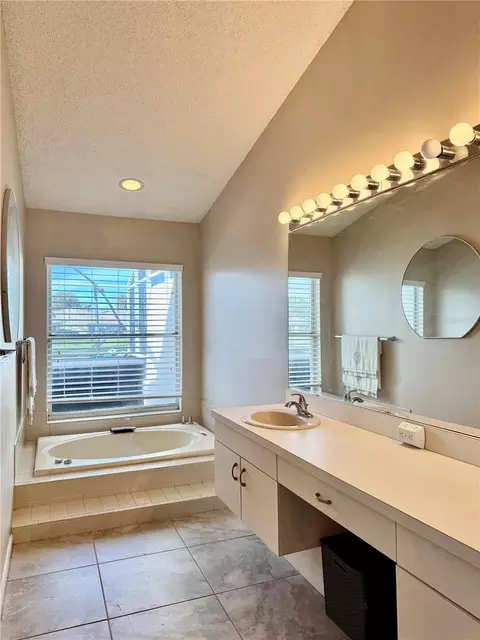 Bath - 4720 Peridia Blvd E, Bradenton, FL 34203 photo 2 of 3