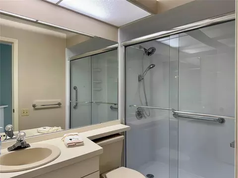 Bath - 4720 Peridia Blvd E, Bradenton, FL 34203 photo 1 of 3