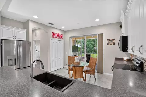 Kitchen - 11802 Crawford Parrish Ln, Parrish, FL 34219 photo 3 of 6