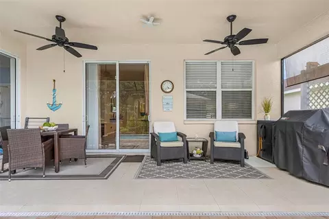 Exterior - 3111 43rd Ave E, Bradenton, FL 34208 photo 5 of 8
