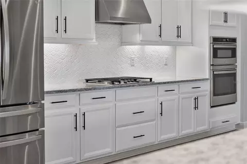 Kitchen - 12627 Wheatgrass Ct, Parrish, FL 34219 photo 5 of 5