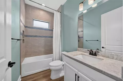 Bath - 12627 Wheatgrass Ct, Parrish, FL 34219 photo 3 of 4