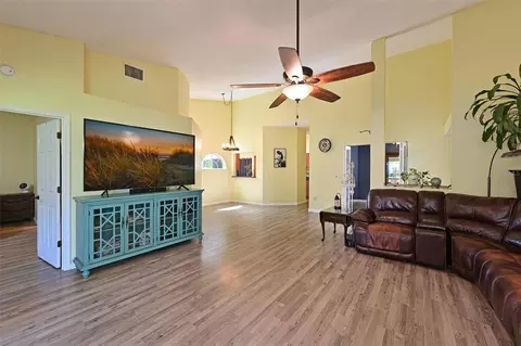 Living - 4427 Murfield Dr E, Bradenton, FL 34203 photo 1 of 2