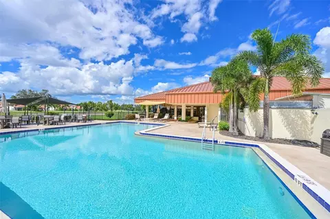 Exterior - 4427 Murfield Dr E, Bradenton, FL 34203 photo 3 of 8