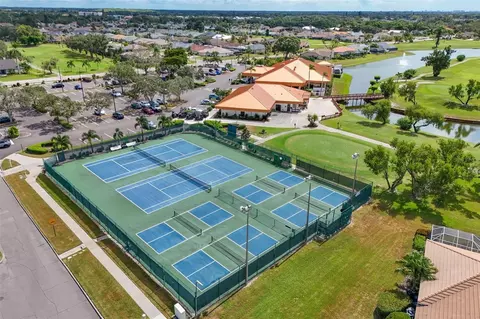 View/Area - 4427 Murfield Dr E, Bradenton, FL 34203 photo 3 of 6