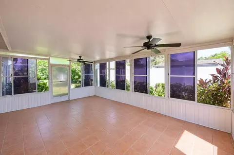 Exterior - 4427 Murfield Dr E, Bradenton, FL 34203 photo 7 of 8