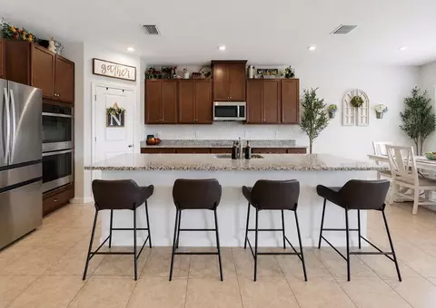 Kitchen - 6322 116th Ave E, Parrish, FL 34219 photo 2 of 6