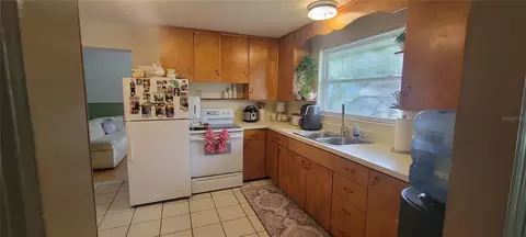 Kitchen - 1223 57th Ave E, Bradenton, FL 34203 photo 1 of 1