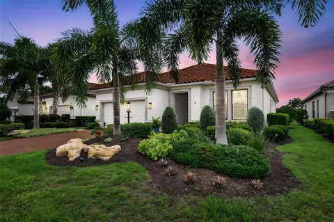 Exterior - 13916 Messina Loop, Bradenton, FL 34211 photo 9 of 31
