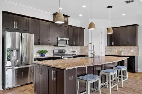 Kitchen - 13916 Messina Loop, Bradenton, FL 34211 photo 2 of 4