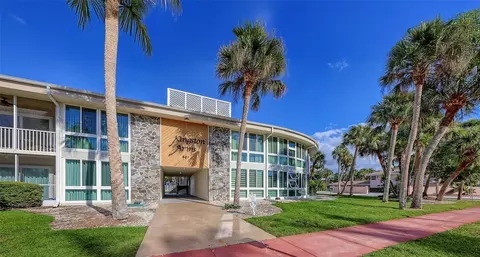 500 S Washington Dr #6A, Sarasota, FL 34236