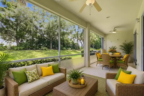 Exterior - 11487 52nd Ct E, Parrish, FL 34219 photo 2 of 5