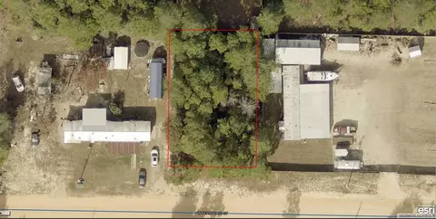 E Fernwood Court, Defuniak Springs, FL 32433
