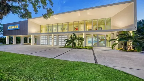 4123 Bay Shore Rd, Sarasota, FL 34234