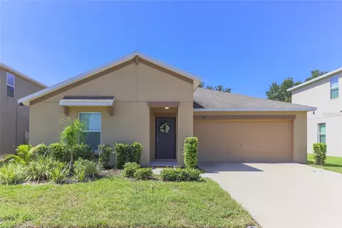 Exterior - 135 Cascade Bend Dr, Ruskin, FL 33570 photo 2 of 11