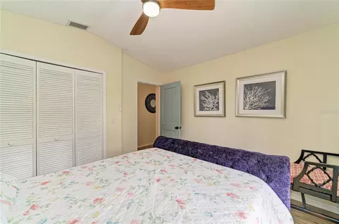 Bedroom - 6519 28th Ave E, Bradenton, FL 34208 photo 9 of 9