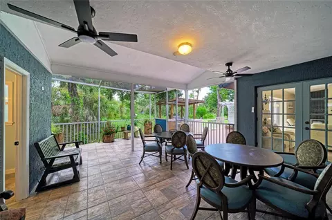 Exterior - 6519 28th Ave E, Bradenton, FL 34208 photo 8 of 16