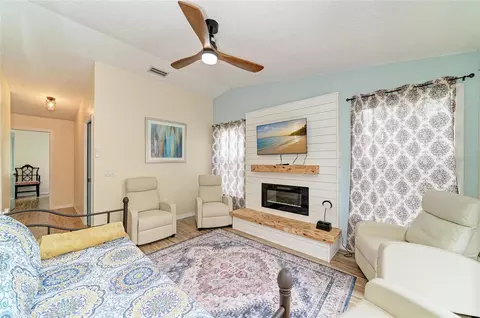Living - 6519 28th Ave E, Bradenton, FL 34208 photo 8 of 8