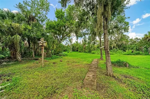 Exterior - 6519 28th Ave E, Bradenton, FL 34208 photo 13 of 16