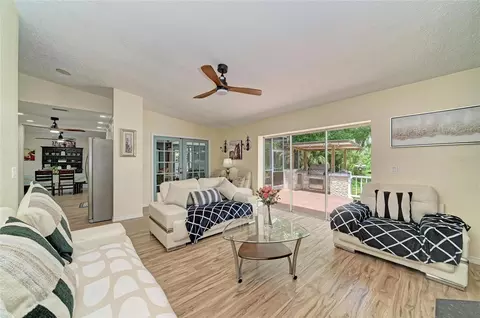 Living - 6519 28th Ave E, Bradenton, FL 34208 photo 6 of 8
