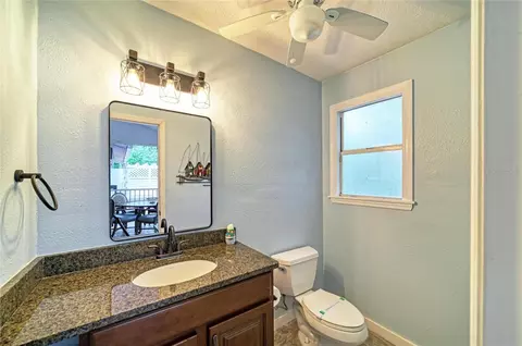 Bath - 6519 28th Ave E, Bradenton, FL 34208 photo 8 of 9