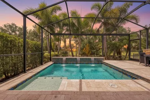 8467 Nandina Dr, Sarasota, FL 34240