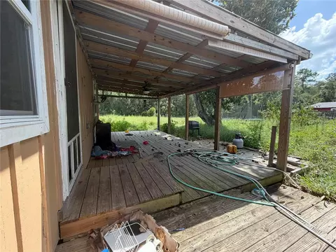 Exterior - 9929 Factory Ave, Hampton, FL 32044 photo 6 of 10