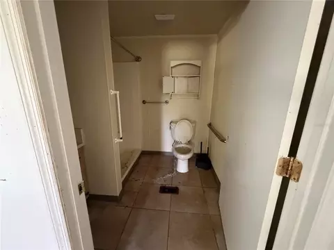 Bath - 9929 Factory Ave, Hampton, FL 32044 photo 1 of 1