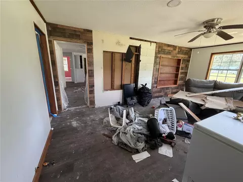 Living - 9929 Factory Ave, Hampton, FL 32044 photo 2 of 3