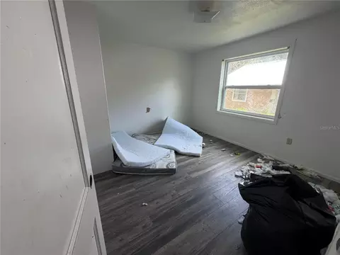 Bedroom - 9929 Factory Ave, Hampton, FL 32044 photo 6 of 6