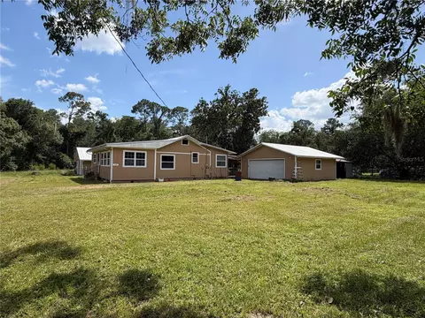 Exterior - 9929 Factory Ave, Hampton, FL 32044 photo 2 of 10
