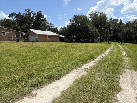 Exterior - 9929 Factory Ave, Hampton, FL 32044 photo 8 of 10