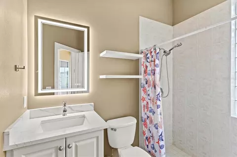 Bath - 9405 34th Ct E, Parrish, FL 34219 photo 1 of 7