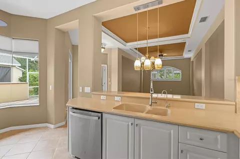 Kitchen - 9405 34th Ct E, Parrish, FL 34219 photo 5 of 7