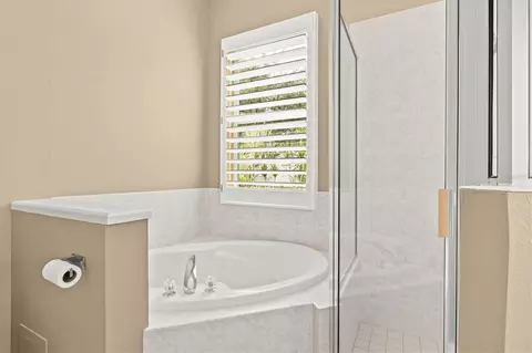Bath - 9405 34th Ct E, Parrish, FL 34219 photo 5 of 7