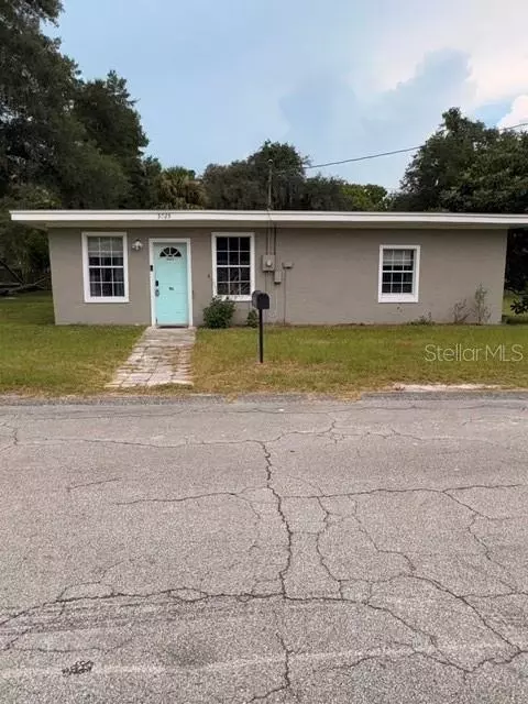 5025 Penvan Ave, De Leon Springs, FL 32130