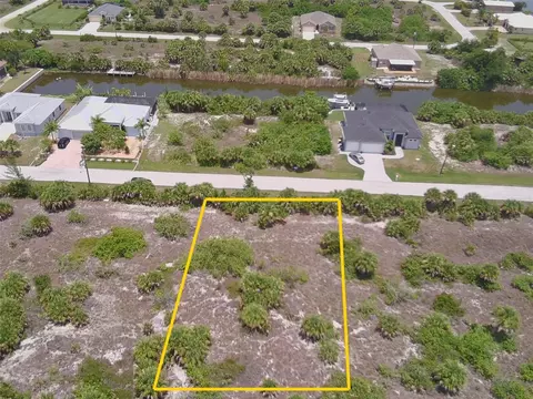 10635 Rainsville St, Port Charlotte, FL 33981